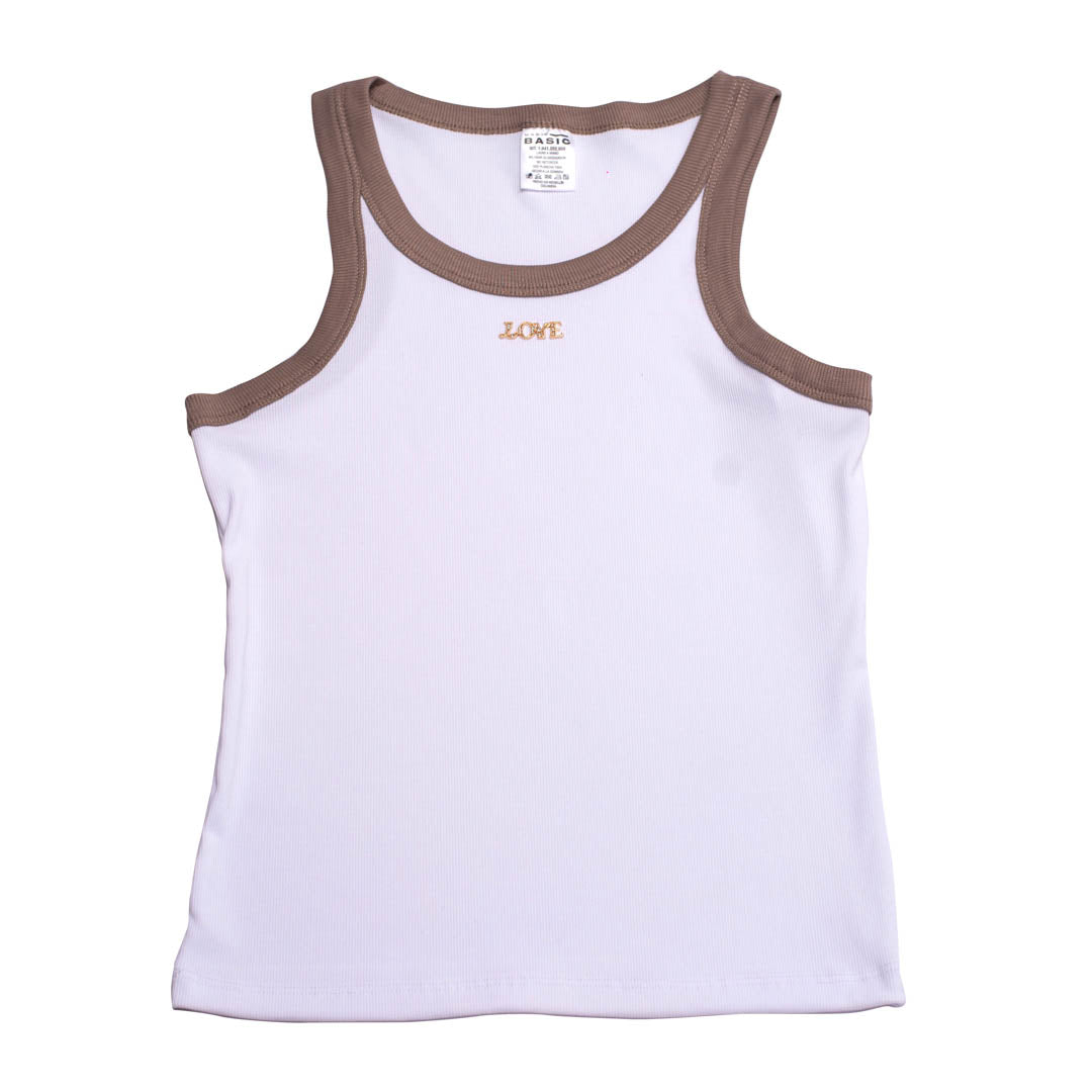 IRIS: La Básica que Revoluciona tu Guardarropa en Segundos